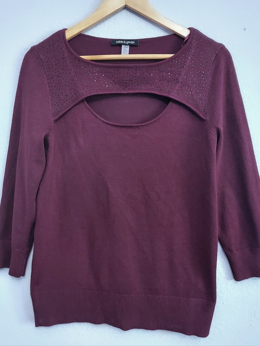 Cable & Gauge Stud Embellished Peekaboo Keyhole Knit Top Plum Medium